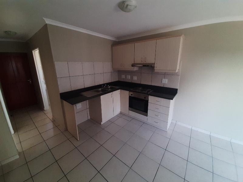 To Let 2 Bedroom Property for Rent in Burgundy Estate Western Cape